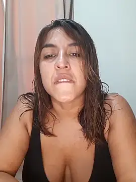 Snapshot of Anro2 chatting on February 15, 11:41 am Anro2 online show from February 15, 11:41 am