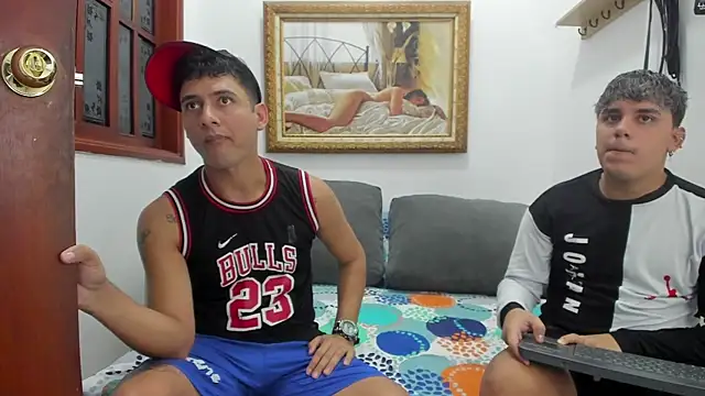 DavilANDkevin2 online show from October 1, 2:28 am