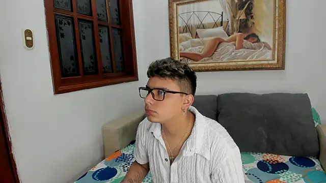 DavilANDkevin2 online show from November 20, 2:56 am