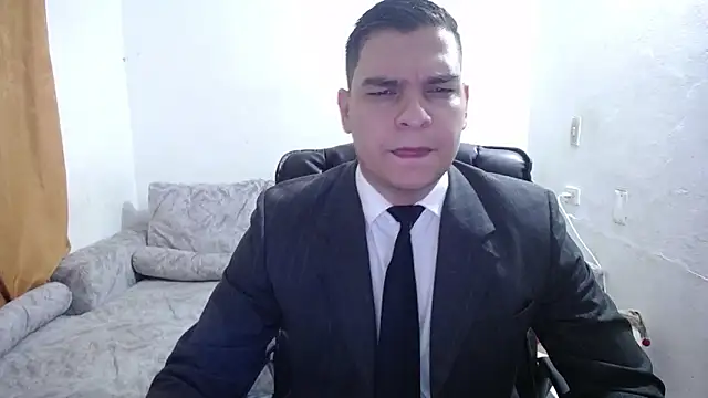 Victor Maitland online show from December 19, 8:27 pm