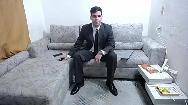 Victor Maitland online show from February 8, 3:43 am