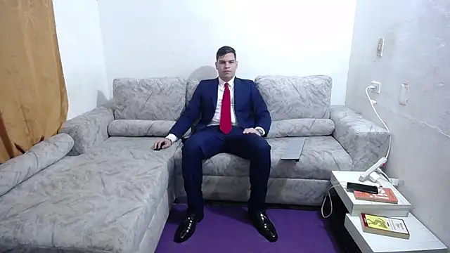 Victor Maitland online show from May 17, 3:37 am
