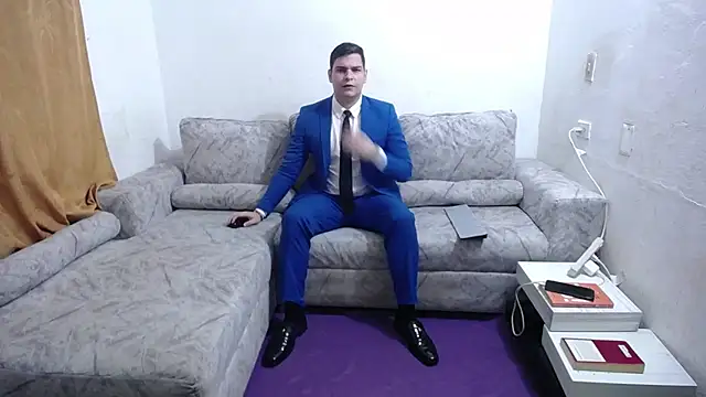 Victor Maitland online show from June 5, 3:46 am