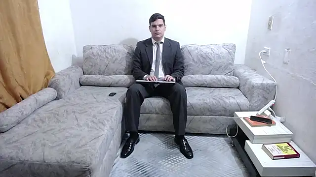 Victor Maitland online show from June 6, 3:55 am