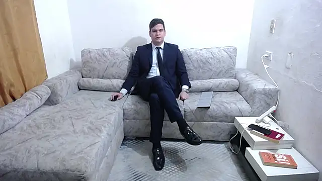 Victor Maitland online show from June 25, 8:57 pm