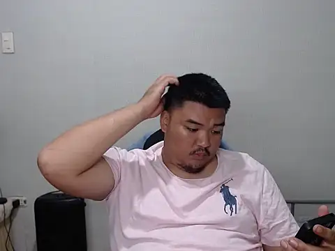 Snapshot of arthur_shelby2 chatting on December 15, 2:10 pm arthur shelby2 online show from December 15, 2:10 pm