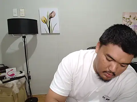 Snapshot of arthur_shelby2 chatting on March 23, 2:32 pm arthur shelby2 online show from March 23, 2:32 pm