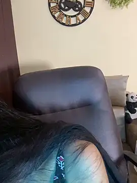 its ur flora online show from February 24, 9:13 pm