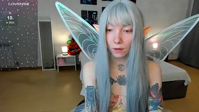 Snapshot of tattoo_art_baby chatting on October 30, 1:40 am tattoo art baby online show from October 30, 1:40 am