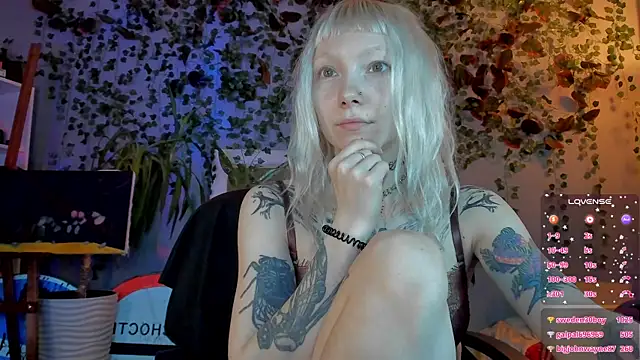 Snapshot of tattoo_art_baby chatting on July 24, 5:49 am tattoo art baby online show from July 24, 5:49 am