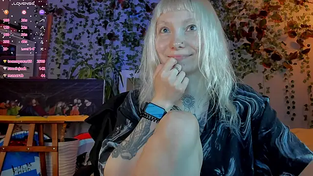 Snapshot of tattoo_art_baby chatting on August 4, 4:04 am tattoo art baby online show from August 4, 4:04 am