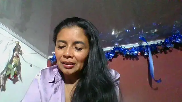 DianaOchoa  online show from December 3, 4:09 am