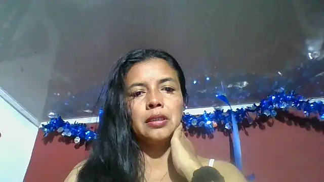 DianaOchoa  online show from December 4, 4:33 am