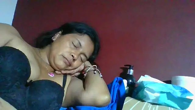 DianaOchoa  online show from April 29, 8:29 am