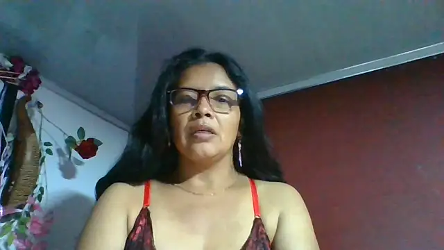 DianaOchoa  online show from June 13, 3:04 am