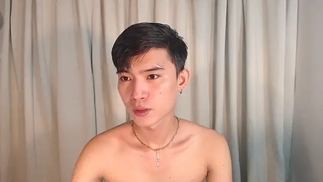 Snapshot of asian_dai chatting on September 24, 6:39 am asian dai online show from September 24, 6:39 am