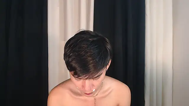 Snapshot of asian_dai chatting on October 2, 5:14 am asian dai online show from October 2, 5:14 am