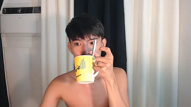 Snapshot of asian_dai chatting on October 26, 5:02 am asian dai online show from October 26, 5:02 am