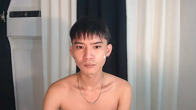 Snapshot of asian_dai chatting on November 18, 4:22 pm asian dai online show from November 18, 4:22 pm