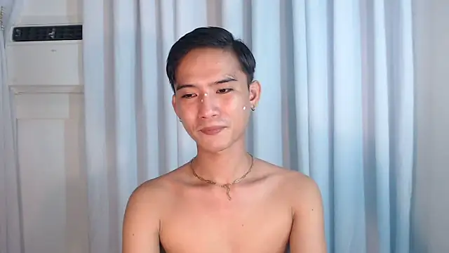 Snapshot of asian_dai chatting on November 25, 11:10 am asian dai online show from November 25, 11:10 am