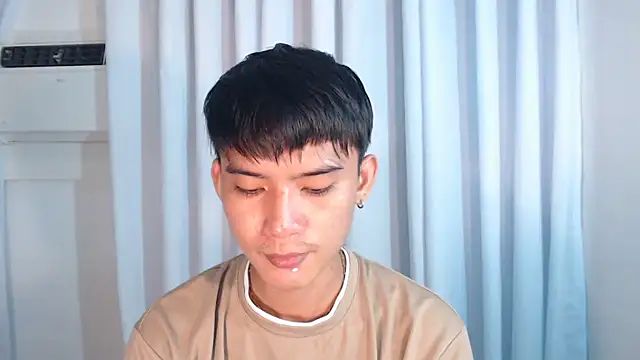 Snapshot of asian_dai chatting on November 28, 11:24 am asian dai online show from November 28, 11:24 am