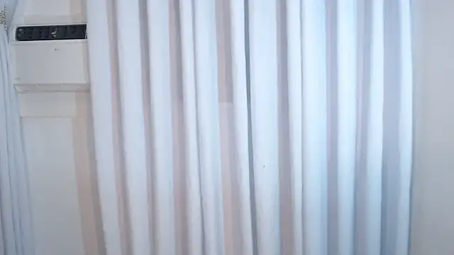 Snapshot of asian_dai chatting on November 30, 8:18 am asian dai online show from November 30, 8:18 am