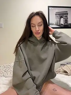 Snapshot of goodgirldevil chatting on February 9, 8:13 pm goodgirldevil online show from February 9, 8:13 pm