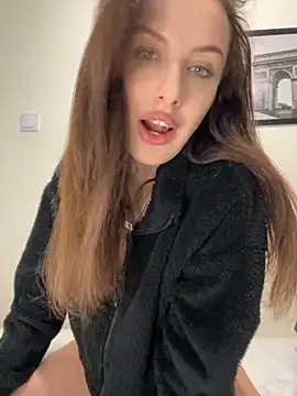 Snapshot of goodgirldevil chatting on February 27, 9:37 pm goodgirldevil online show from February 27, 9:37 pm