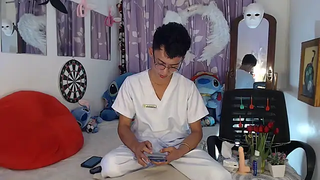 good boy in bed online show from September 29, 6:02 pm