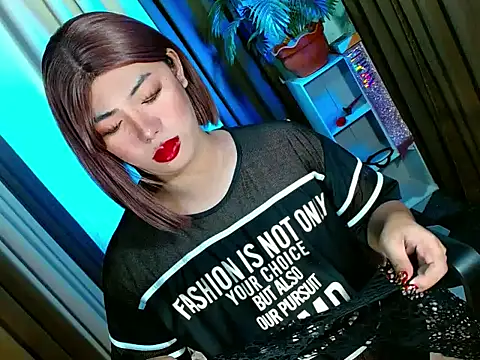 Snapshot of bigfattycocksonya27 chatting on October 29, 4:42 pm bigfattycocksonya27 online show from October 29, 4:42 pm