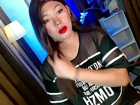 Snapshot of bigfattycocksonya27 chatting on November 27, 10:39 am bigfattycocksonya27 online show from November 27, 10:39 am