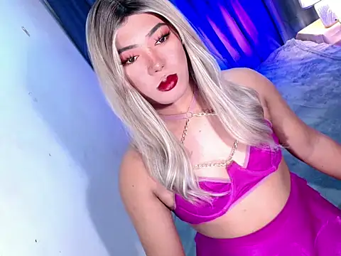 bigfattycocksonya27 online show from July 2, 2:22 am