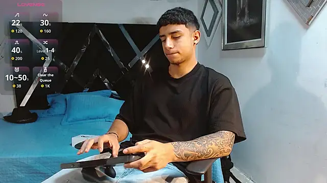 jaze bradley online show from September 19, 11:44 am