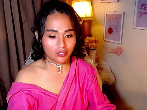 urmidnightcravingsxx online show from May 5, 2:30 am