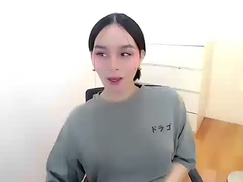 Snapshot of holly_tabby chatting on September 12, 8:31 pm holly tabby online show from September 12, 8:31 pm