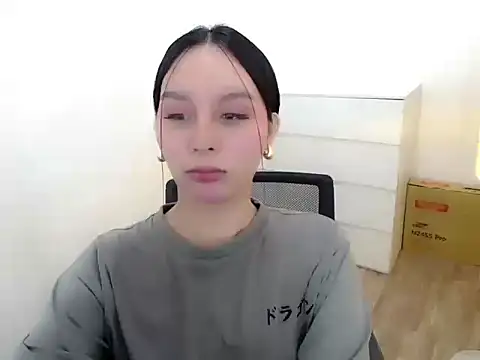 Snapshot of holly_tabby chatting on November 16, 7:30 pm holly tabby online show from November 16, 7:30 pm