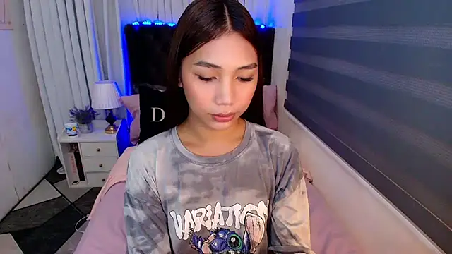 Snapshot of naughtyjayde chatting on July 11, 9:49 pm naughtyjayde online show from July 11, 9:49 pm