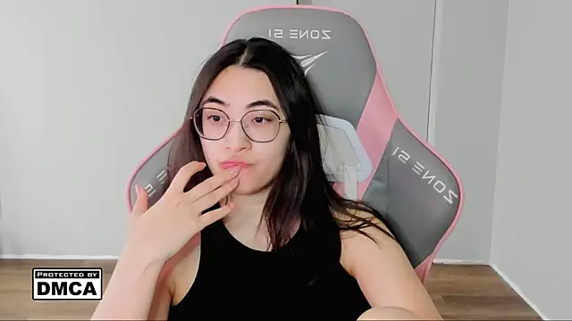 Snapshot of MeilideQian1 chatting on February 5, 6:18 am MeilideQian1 online show from February 5, 6:18 am