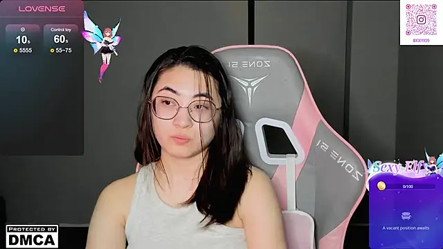 Snapshot of MeilideQian1 chatting on March 3, 4:18 am MeilideQian1 online show from March 3, 4:18 am