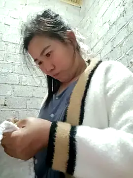 jienrrr online show from October 23, 1:21 pm