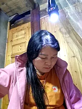 yoowwmr online show from October 29, 1:46 pm