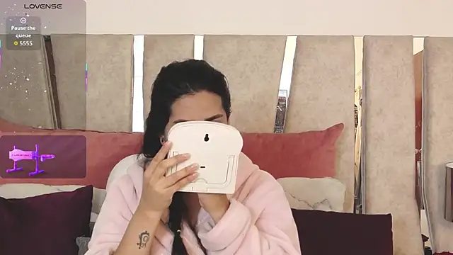 Snapshot of CamiJone chatting on September 8, 11:15 pm CamiJone online show from September 8, 11:15 pm