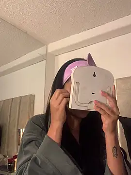 Snapshot of CamiJone chatting on March 14, 12:28 am CamiJone online show from March 14, 12:28 am