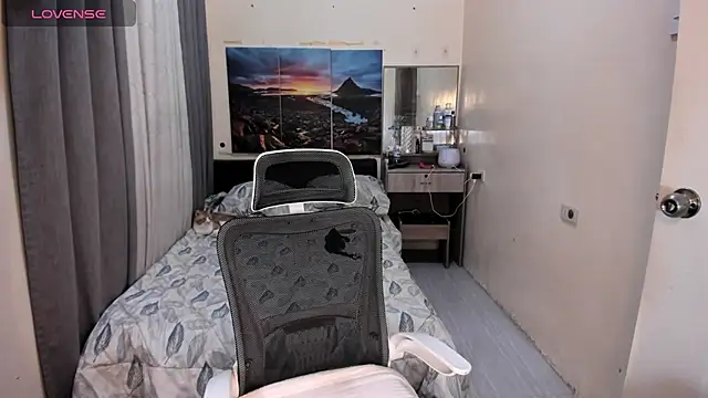 Miss VictoriaWilliams online show from February 9, 4:00 pm