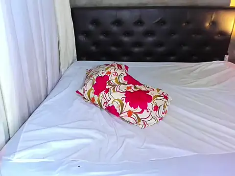 Snapshot of hotbabymaria chatting on October 2, 12:17 am hotbabymaria online show from October 2, 12:17 am