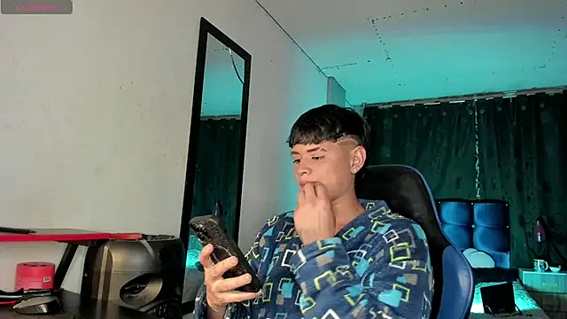 Jostin18 online show from April 17, 4:48 am