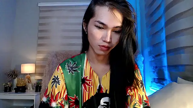 Snapshot of lovelychanel69xx chatting on October 9, 10:41 pm lovelychanel69xx online show from October 9, 10:41 pm