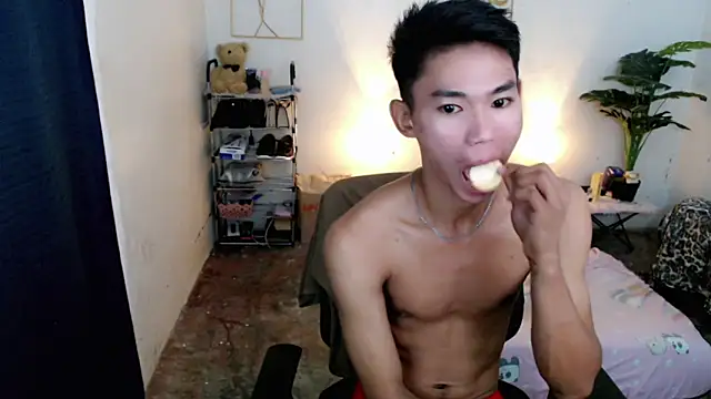 Snapshot of naughty_rence chatting on October 22, 4:35 am naughty rence online show from October 22, 4:35 am