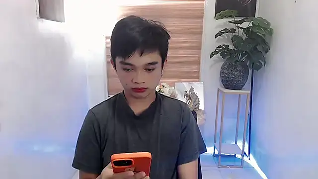 Snapshot of sexysam14 chatting on October 21, 11:05 pm sexysam14 online show from October 21, 11:05 pm