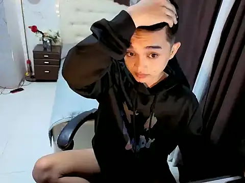 Snapshot of sexysam14 chatting on October 27, 6:12 pm sexysam14 online show from October 27, 6:12 pm